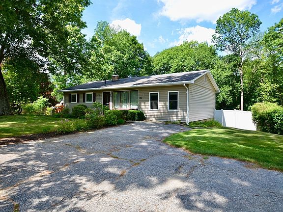 4th image of 1617 Providence Rd