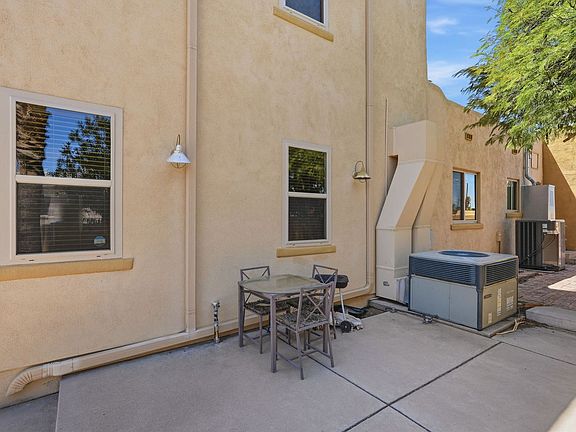 3rd image of 934 N Campbell Ave #38d329fc1