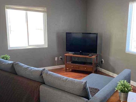 2nd image of 2141 Union St