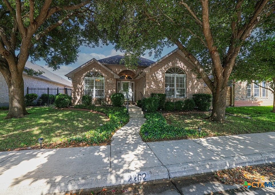 1st image of 2262 Kensington Way