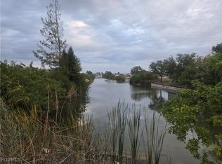 105 NE 12th Ln, Cape Coral, FL 33909