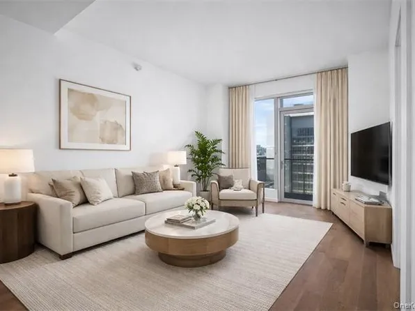 13327 39th Avenue #PHC, Flushing, NY 11354