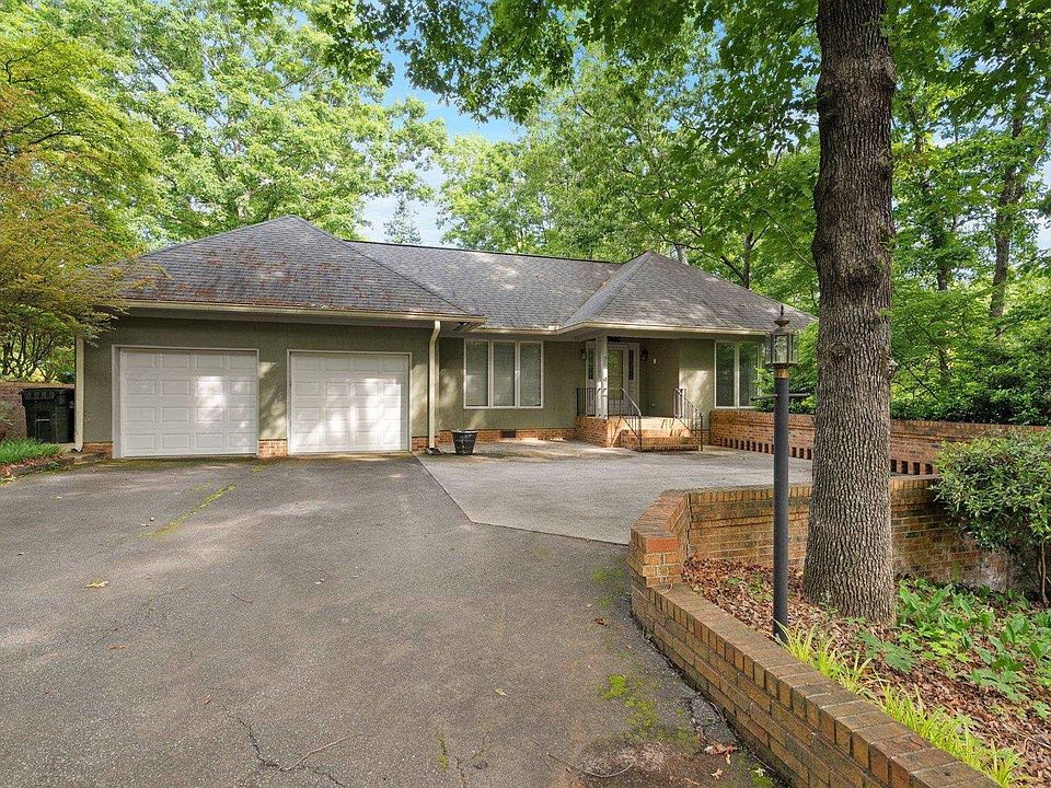 1st image of 20 Hoppin John Ln