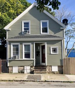 194 North St, New Bedford, MA, 02740