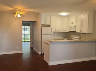 47 Waltham E #B, West Palm Beach, FL 33417