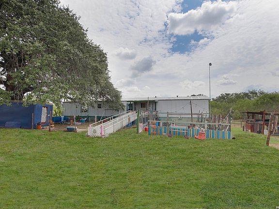 2nd image of 815 Verdi Road