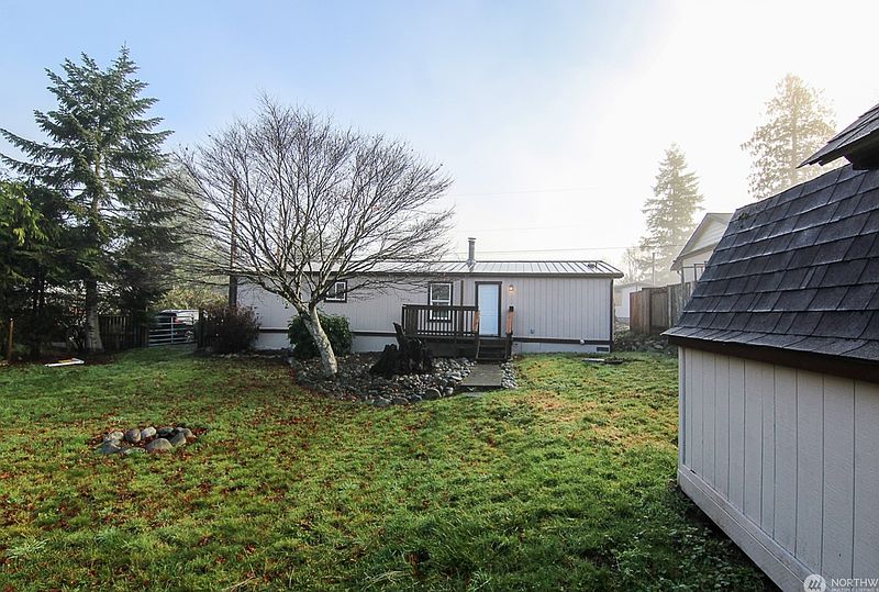 3rd image of 15906 355th Drive SE