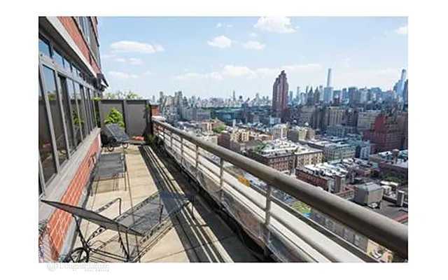 Rented by Douglas Elliman | media 24