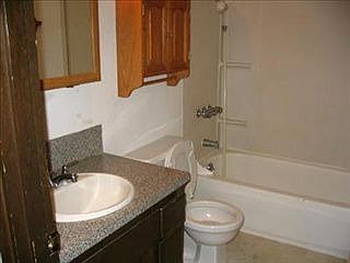 3rd image of 715 W Byles Ave