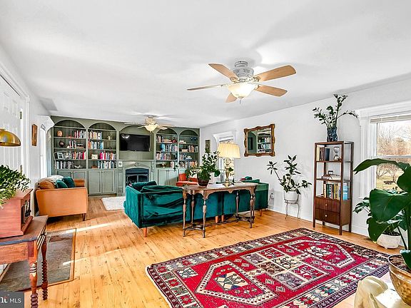 5th image of 22582 Pot Pie Rd