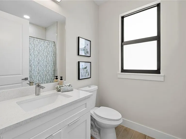 2547 Storter Ave — Photo 22