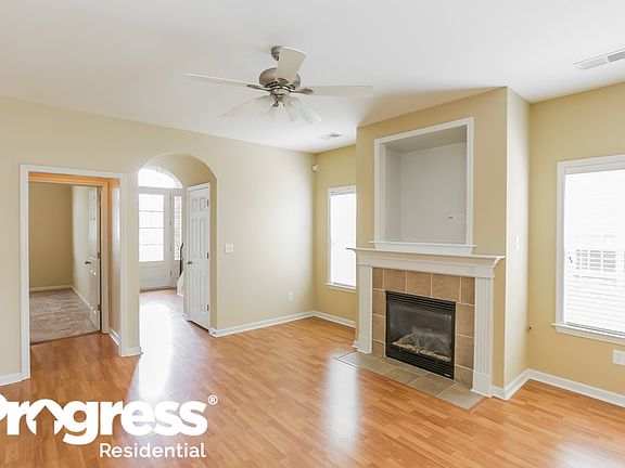 5th image of 937 Cairn Creek Dr