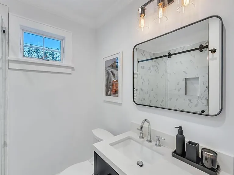 44 Henry St — Photo 23