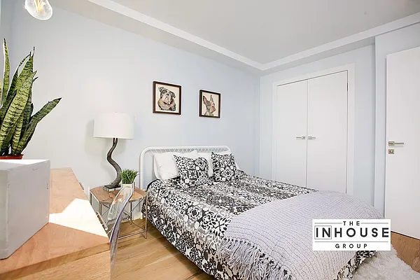 Sold by The InHouse Group | media 10