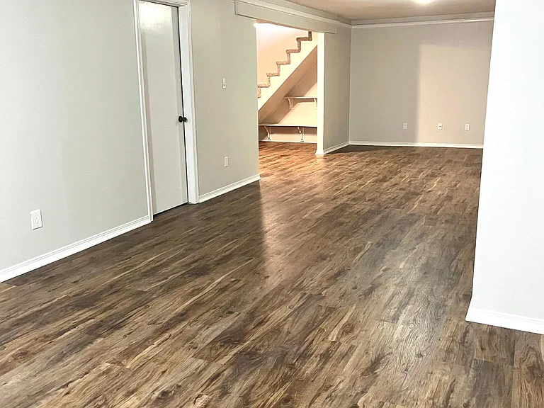 220 S Patrick Henry Rd — Photo 7