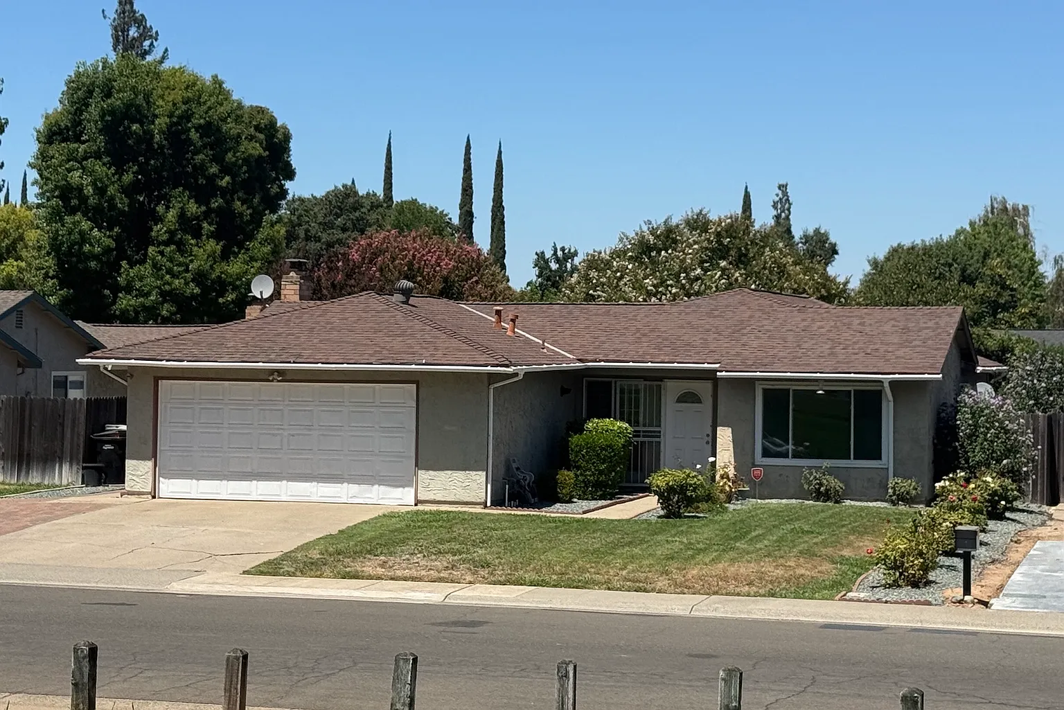 9333 Americana Way photo 1
