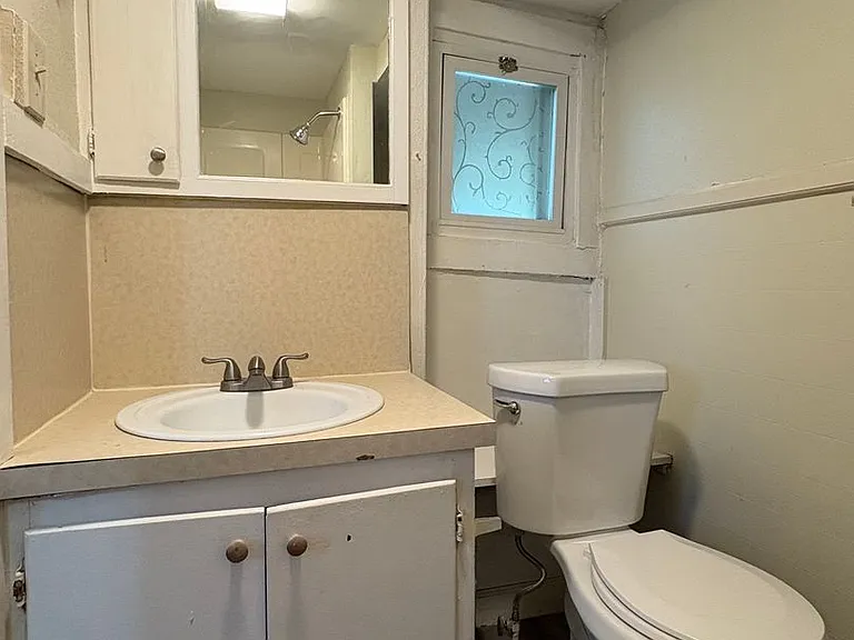 84 Mill Street - Red Pod — Photo 10