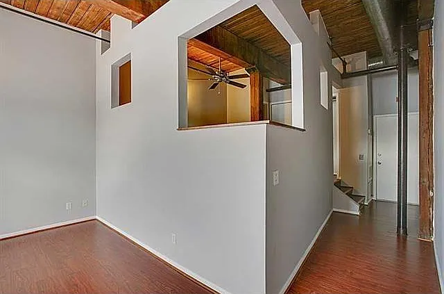 402 Julia St #205 — Photo 9
