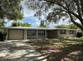 2741 Grove St, Sarasota, FL 34239