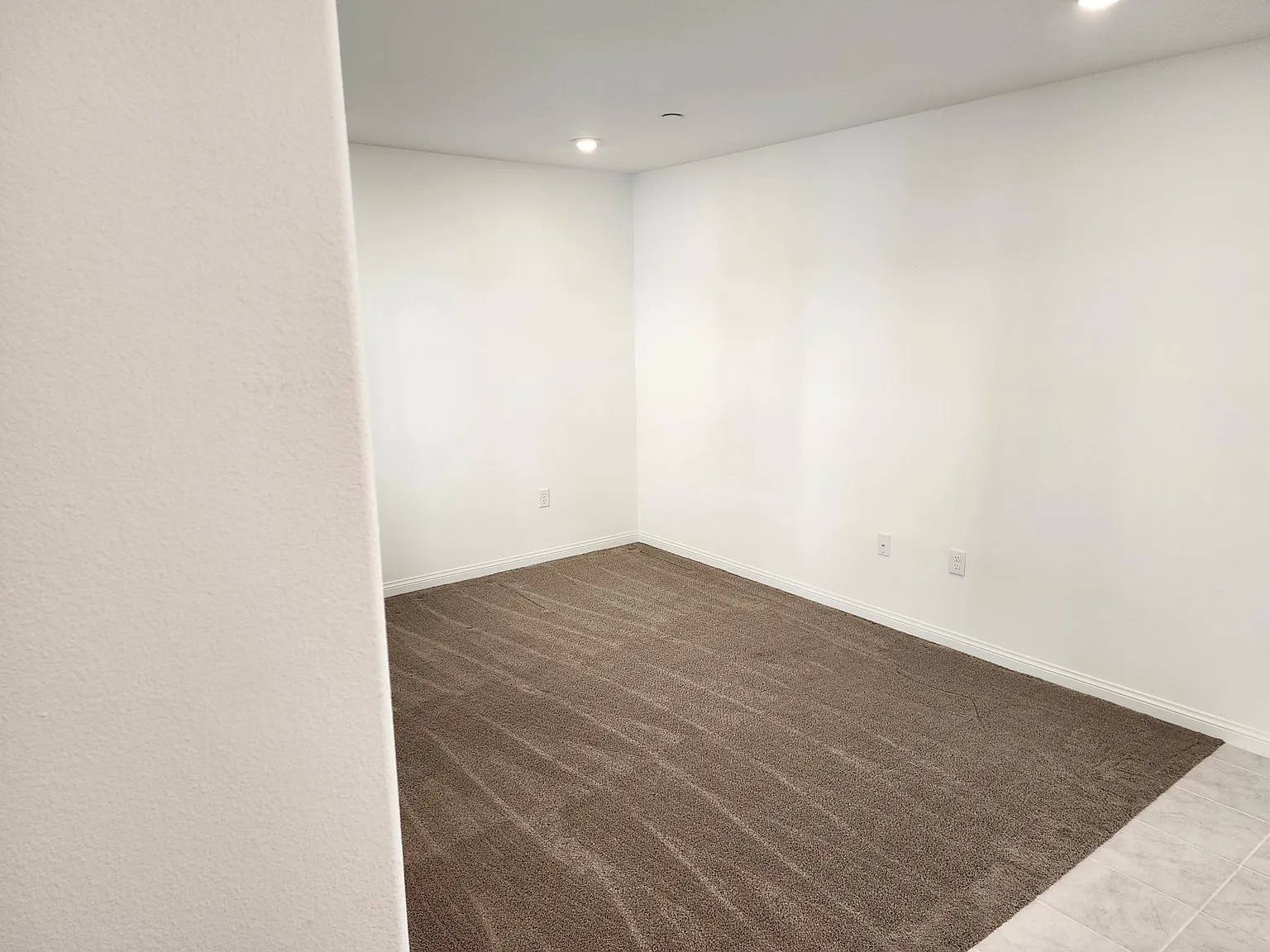 3 bed, 2.5 bath, 1660 sqft, $3,900 — Photo 4