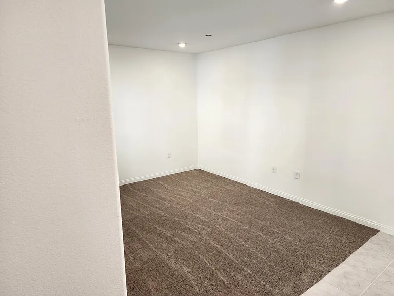 1528 Redbud Way — Photo 4