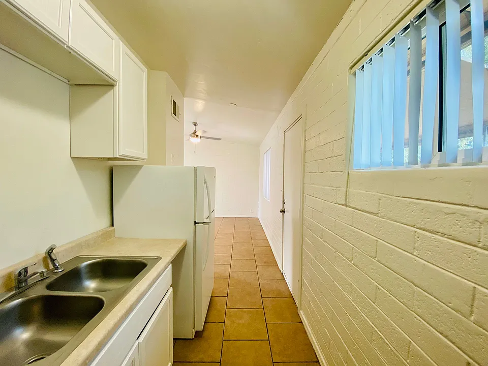 1 and 2 Bedrooms Available! Off Street Parking, Hard Flooring, Vaulted Ceilings, Central Air Cond...