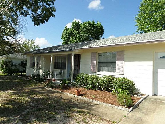 2nd image of 890 Mariana Pl