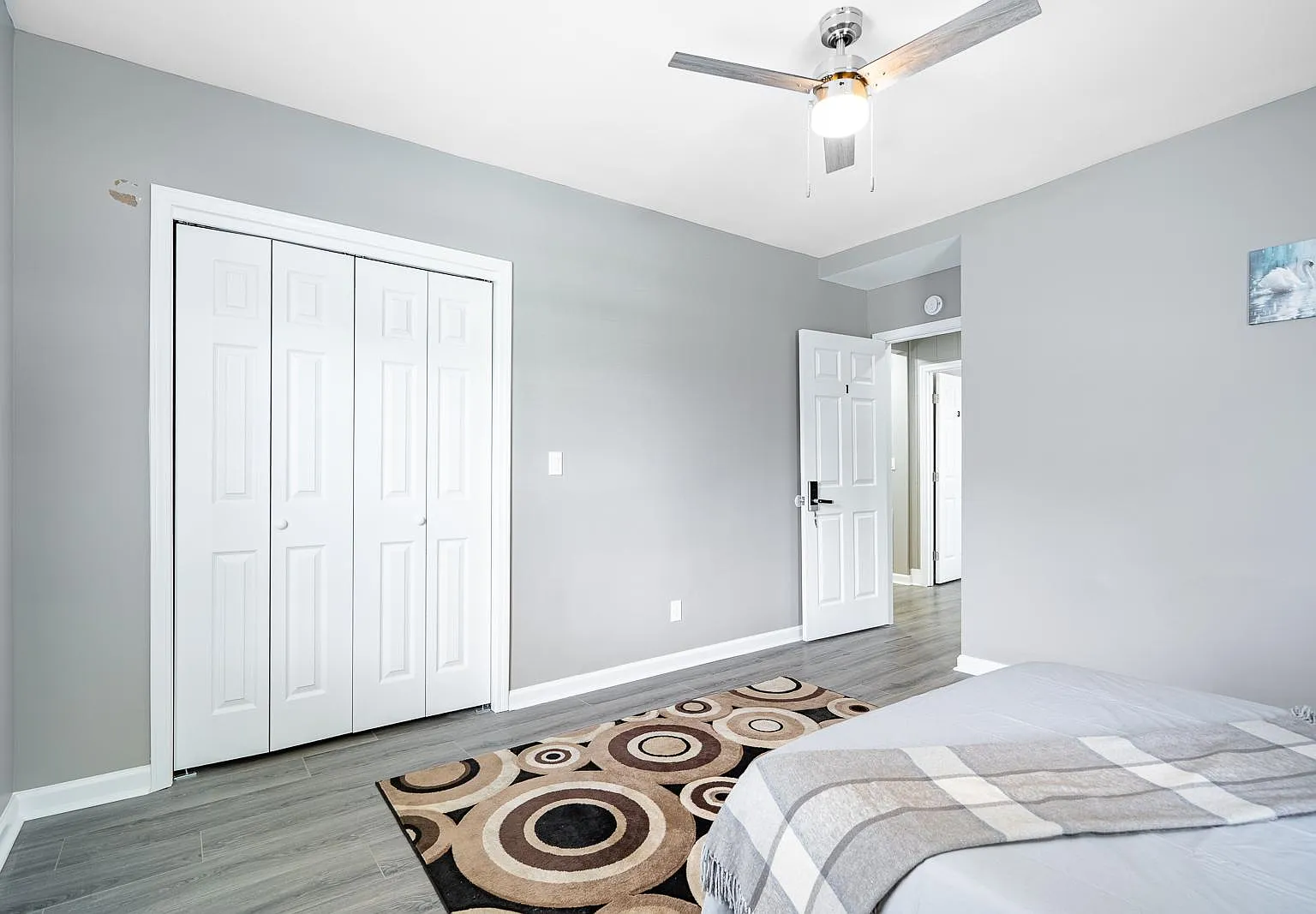 4 bed, 2.0 bath, 1073 sqft, $776 — Photo 1
