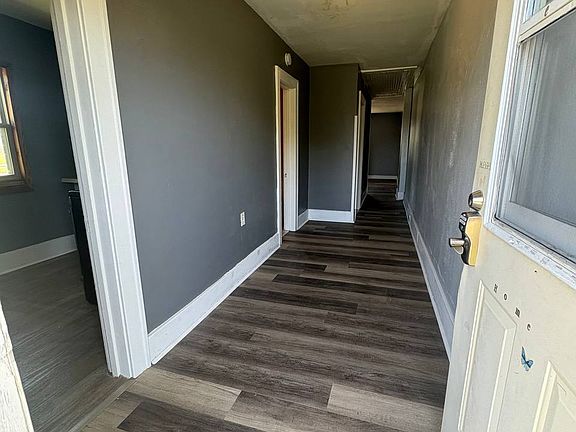 4th image of 419 1/2 1st St NE #2