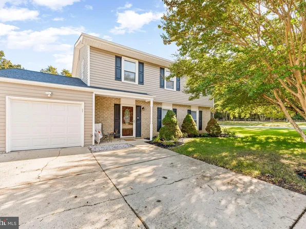 2068 Red Spruce Ct, Bryans Road, MD 20616