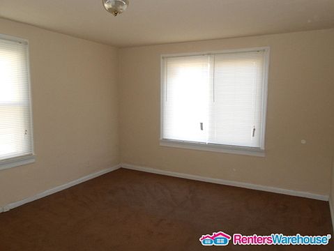 4th image of 2719 Wheaton Ave