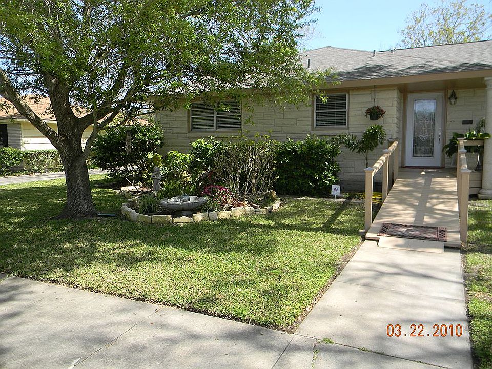 1st image of 617 Delaine Dr