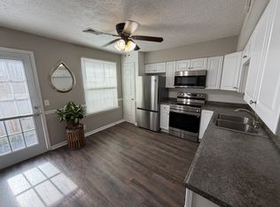 287 Donna Dr APT E, Hendersonville, TN 37075