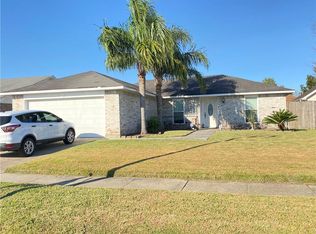 2708 Chenier St, Marrero, LA 70072