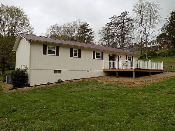 4th image of 250 Cedar Crest Cir