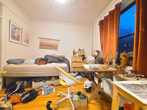 2nd image of 267 Clifton Pl APT 2B