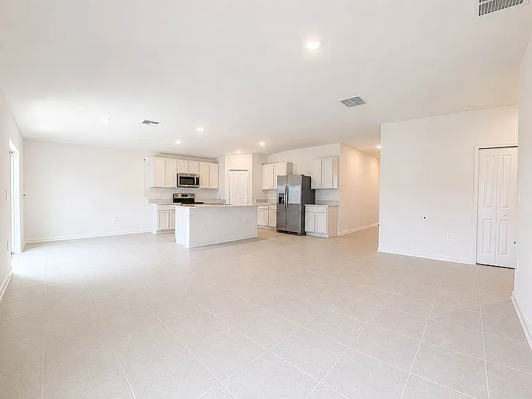 5153 Green Belt Dr — Photo 4