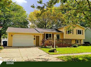 717 Locust Dr, Davison, MI 48423