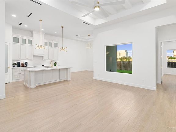 5th image of 4716 S Waterford Ave