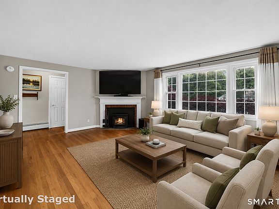4th image of 13 Jackson Street