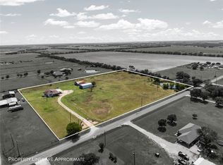 200 Uptmore Rd, West, TX 76691