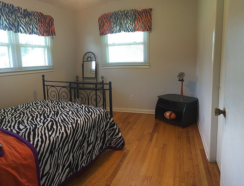 203 Oak Grove Rd, East Flat Rock, NC 28726 Zillow