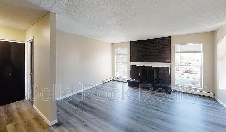 357 Gahart Dr #4 — Photo 4