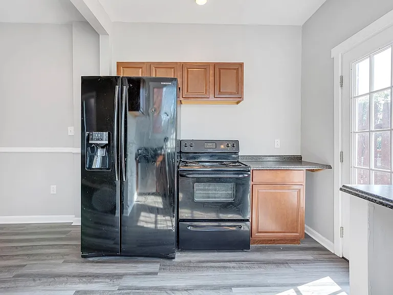 121 Dilworth St — Photo 8