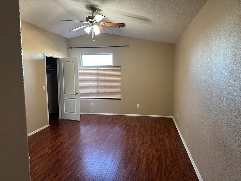 2445 W Running Deer Trl — Photo 17