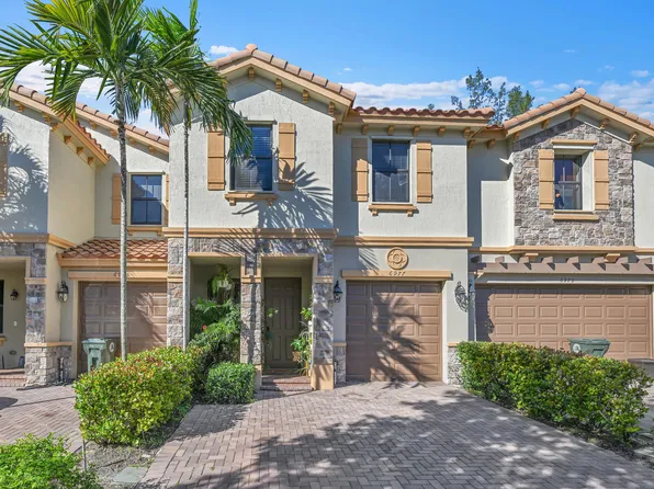 6977 Broadland Way, Coconut Creek, FL 33073