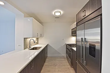 Rented by R New York