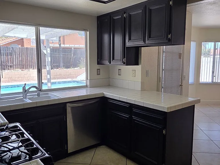8577 Rosemary Dr — Photo 3