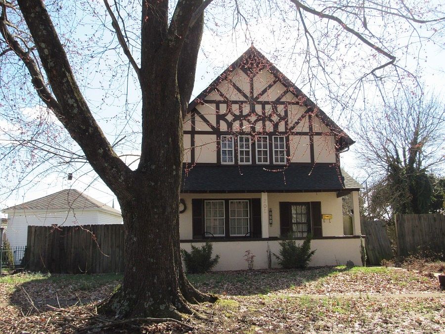 1st image of 205 W Wanola Ave