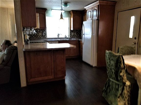 3rd image of 751 Spanish Moss Dr